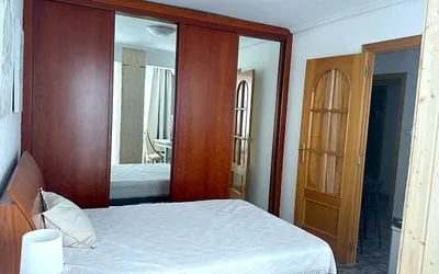 Habitación individual grande en Calle Poeta Mas y Ros, Valencia – foto 1