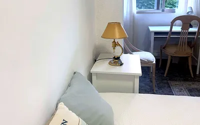 Habitación individual luminosa con escritorio en Calle Poeta Mas y Ros, Valencia – foto 3