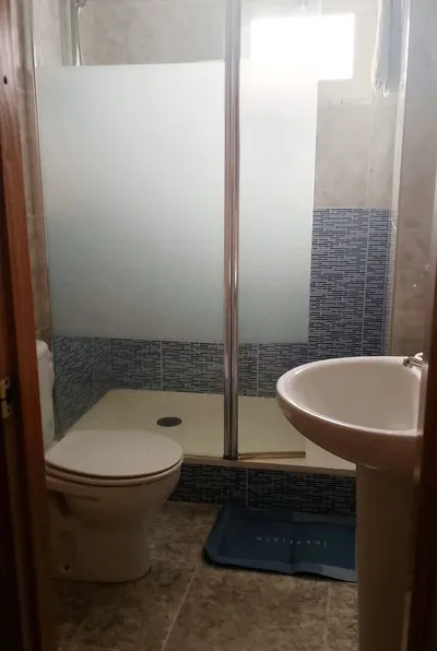 Baño completo con ducha