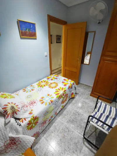 Habitación individual pequeña en Calle Cavite, Valencia – foto 3