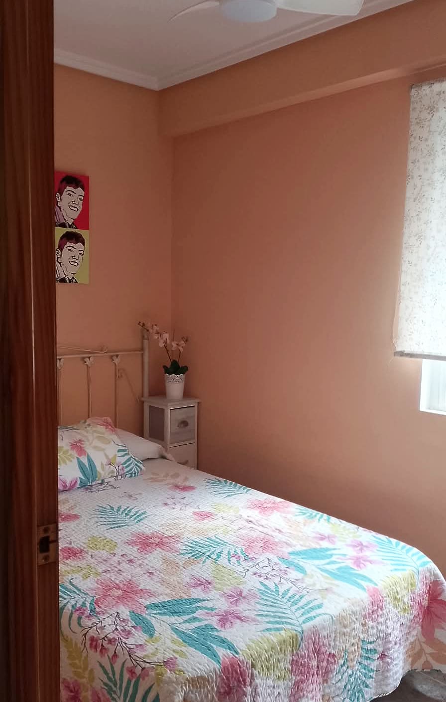 Habitación individual mediana en Calle Cavite, Valencia – foto 2
