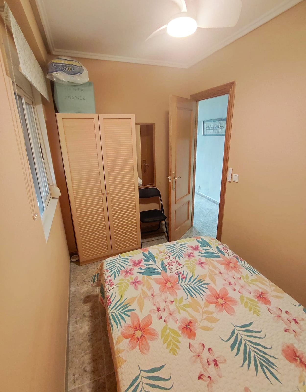 Habitación individual mediana en Calle Cavite, Valencia – foto 3
