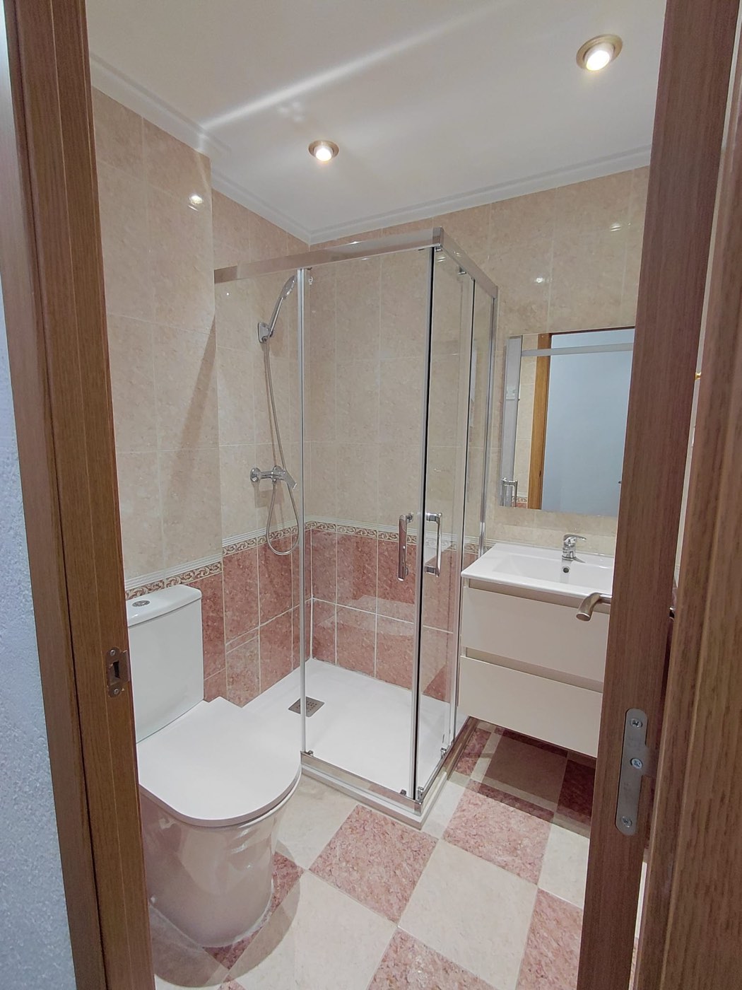 Baño compartido con ducha