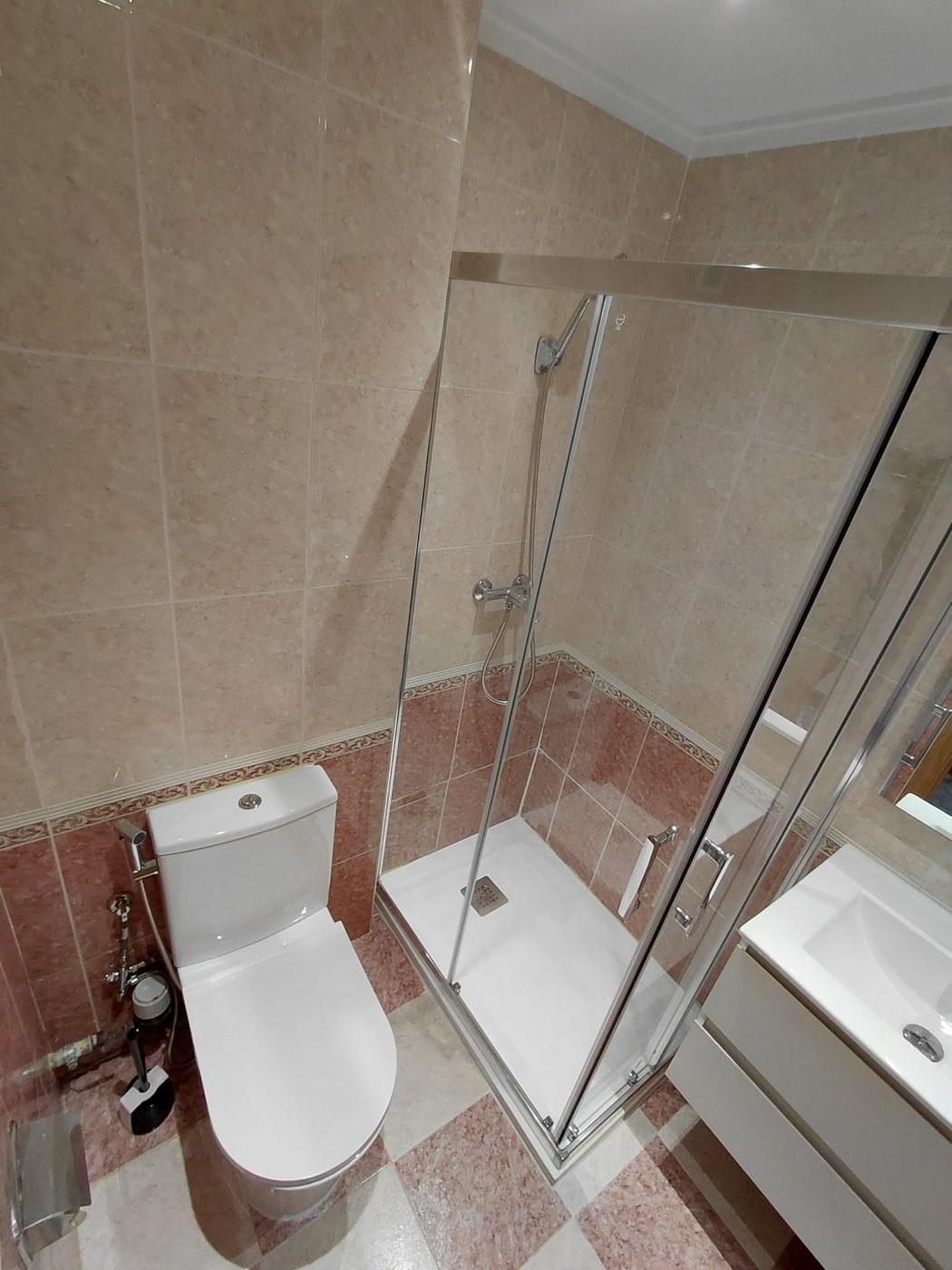 Ducha a ras de suelo